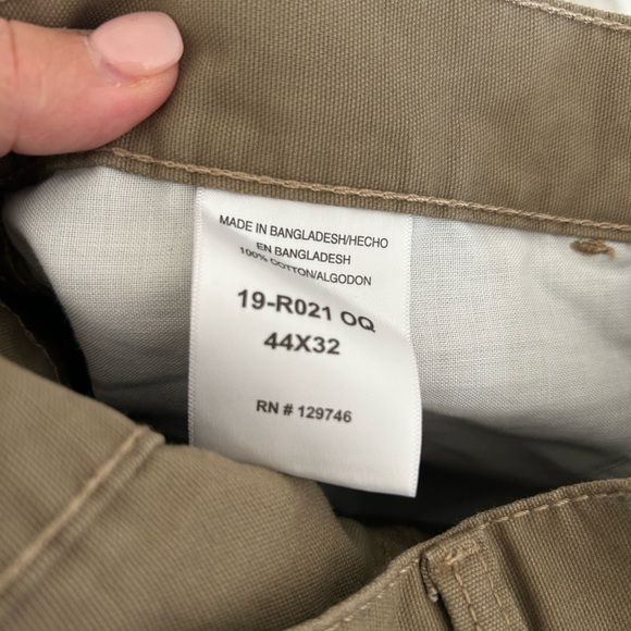 Blue Mountain Utility Fit Men's Pants 44x32 brown khaki excellent condition - Picture 3 of 5